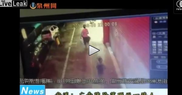 【悲惨動画】息子の目の前で母親が圧死！その瞬間の動画…