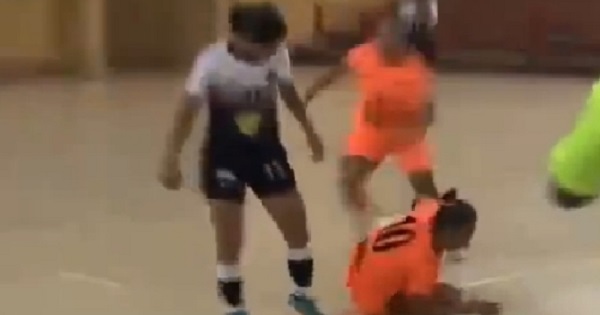 【傷害沙汰】女子フットサルで暴行事件発生！衝撃の動画を見よ！